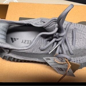 Adidas Yeezy Boost 350 V2 Gray Sneakers